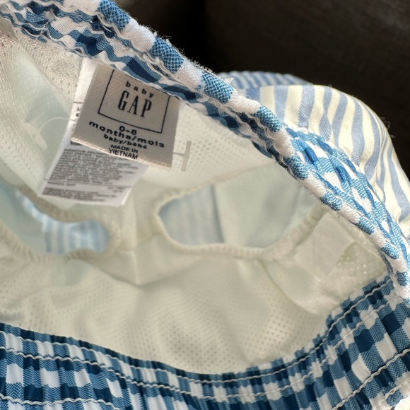 Gap swim onesie, gap swimsuit, gap striped hat - Picture 2 of 4